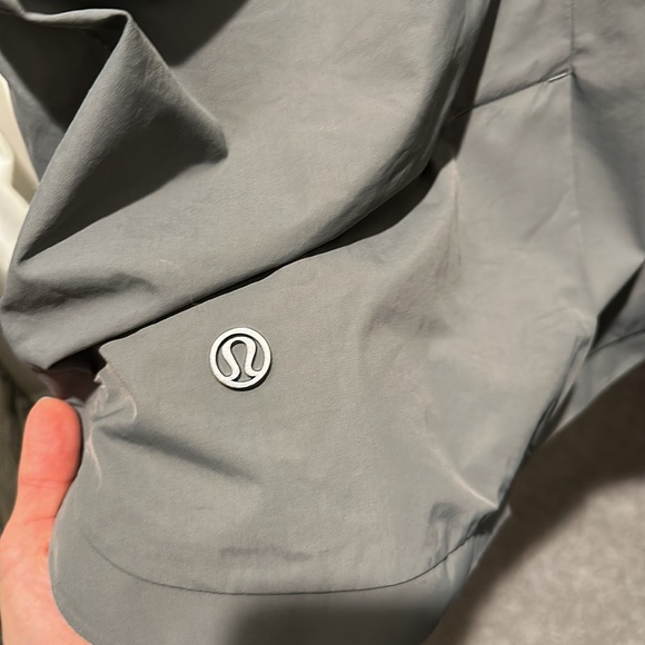 Lululemon Definitely Raining Jacket - Grey - Picture 5 of 5